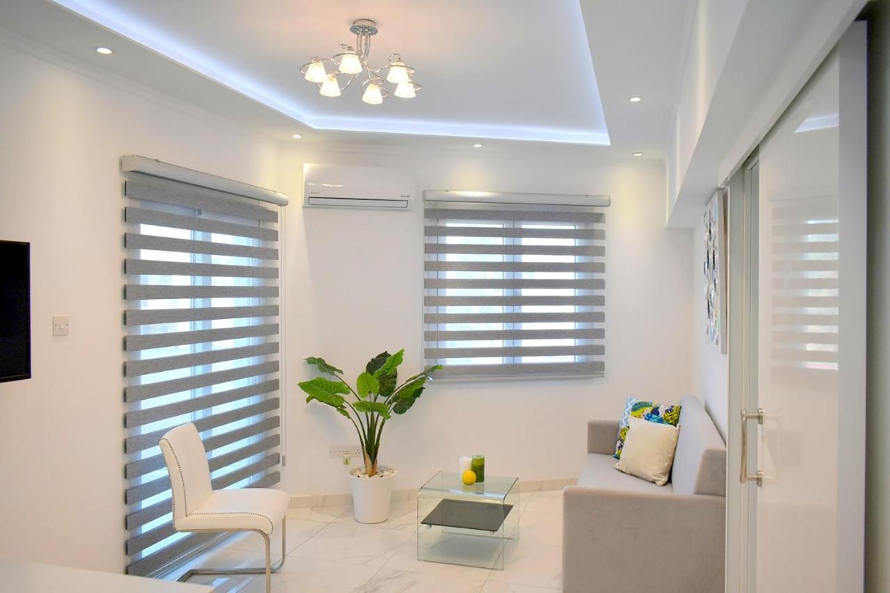 파포스 Phaedrus Living: Seaside Luxury Flat Lighthouse 66 아파트 외부 사진