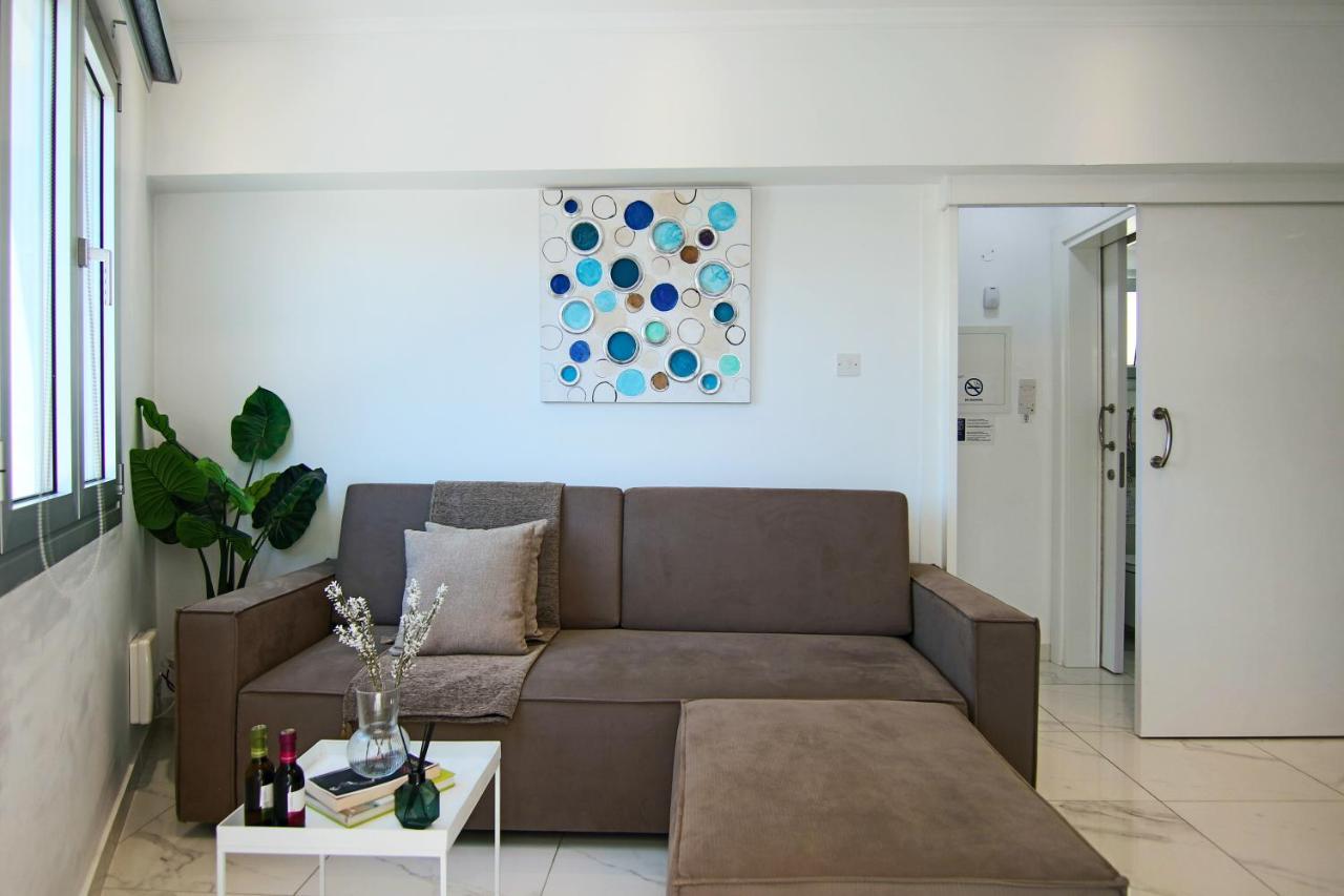파포스 Phaedrus Living: Seaside Luxury Flat Lighthouse 66 아파트 외부 사진